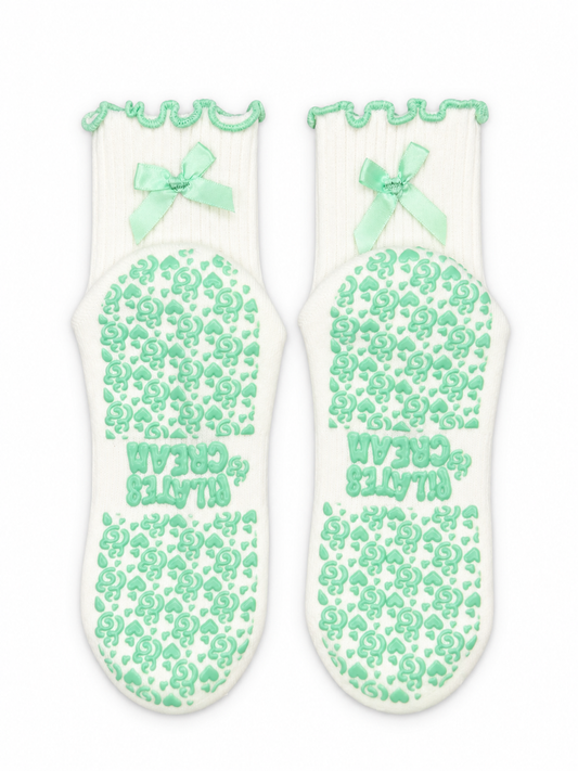 The Ari | Fashion Pilates Grip Socks